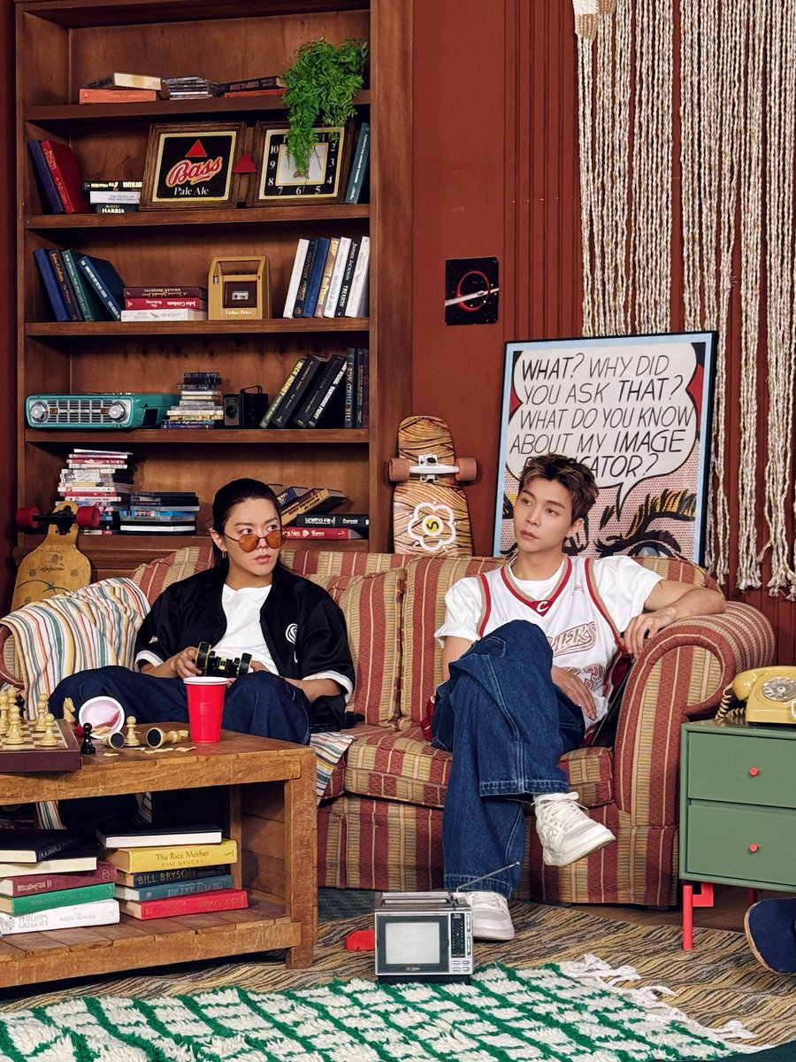 NCTsmtown_127's tweet photo. 📸THE TIMEWALK BEHIND PHOTO⏰💨
#JOHNNY #YUTA

#NCT127 #WALK #NCT127_WALK #삐그덕
#NCT127_삐그덕 #NCT127_삐그덕_Walk 
#WalkDailyMagazine https://t.co/QiL0uUr97k