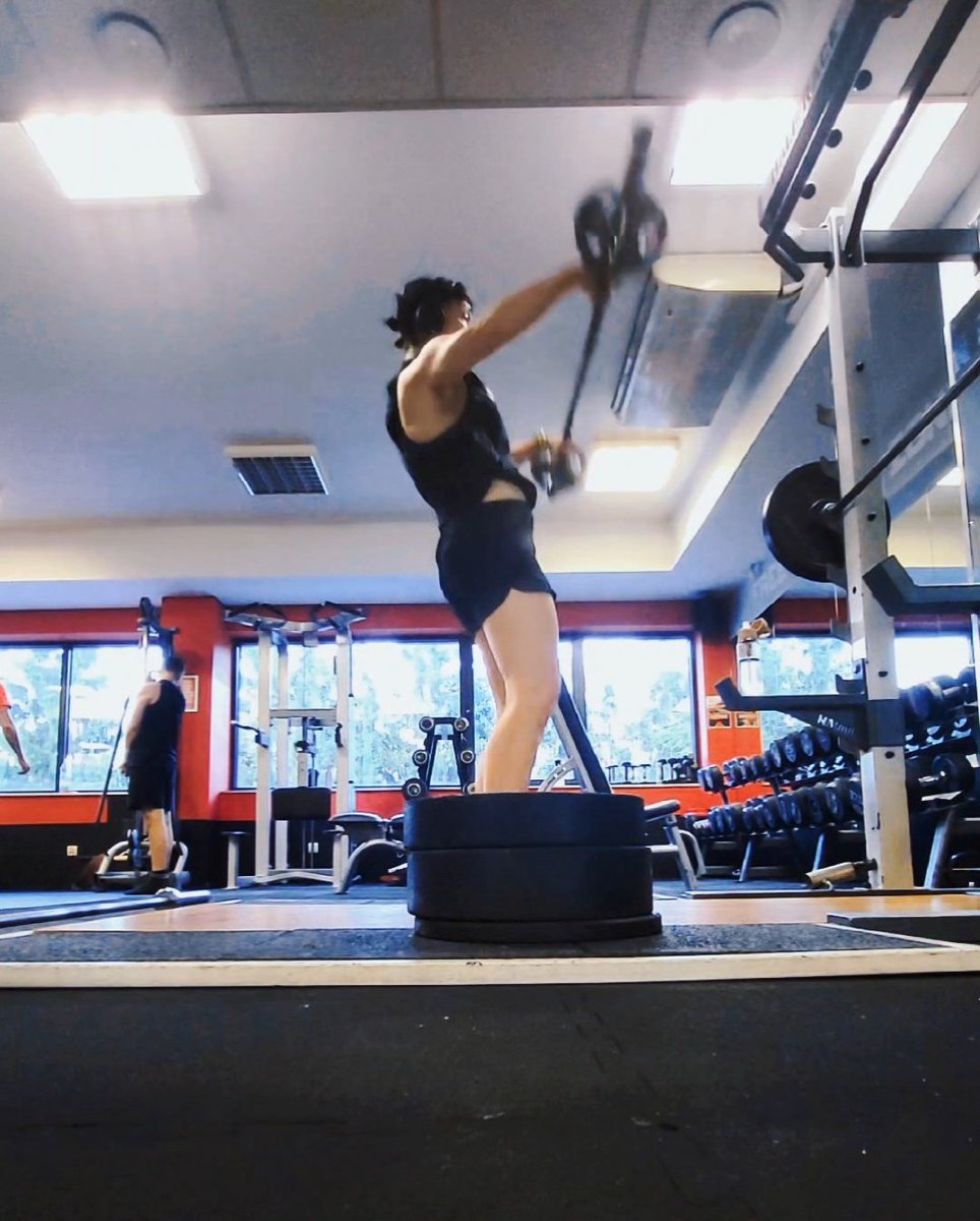 chaos_creator_'s tweet image. Dalej ćwiczę na małych ciężarach rwanie na wysoko  #powerSnatch 
...to nie jest takie proste, jak może się wydawać