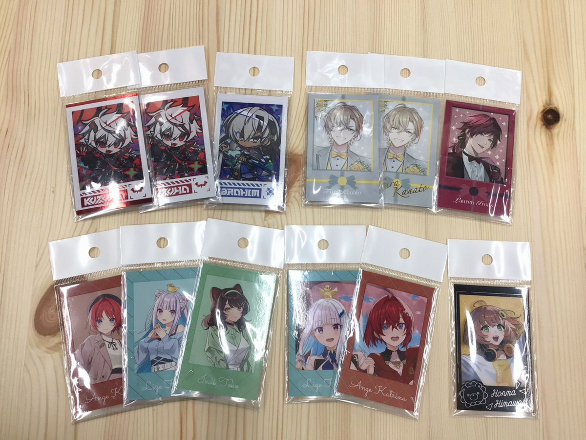 ファンダムアキバ です🌈 #にじさんじ チェキ類 続々と入荷いたしまし