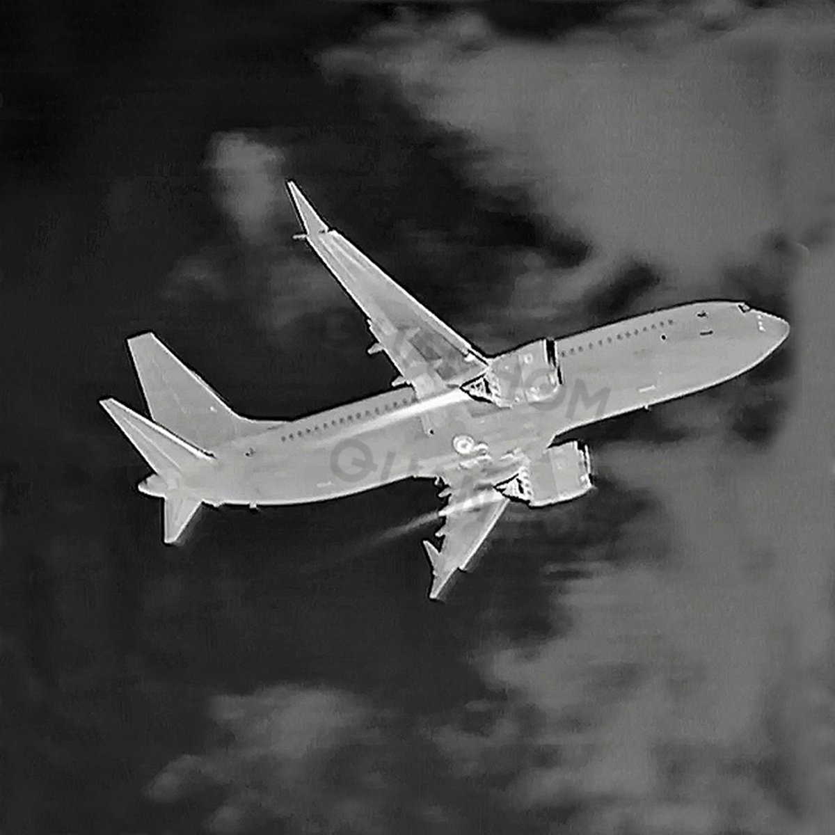 InfraredQuanhom's tweet photo. 🥰Come on! Take a look at stunning flight images of #aircraft captured with the Quanhom® GLA7510KD-ITZ1212 #infraredcamera.✈️
🔗Know more: https://t.co/UwcxzUOnHk
#Quanhom #LWIR #thermalimaging #aircraftflight #photography https://t.co/ynrhmIMPX6