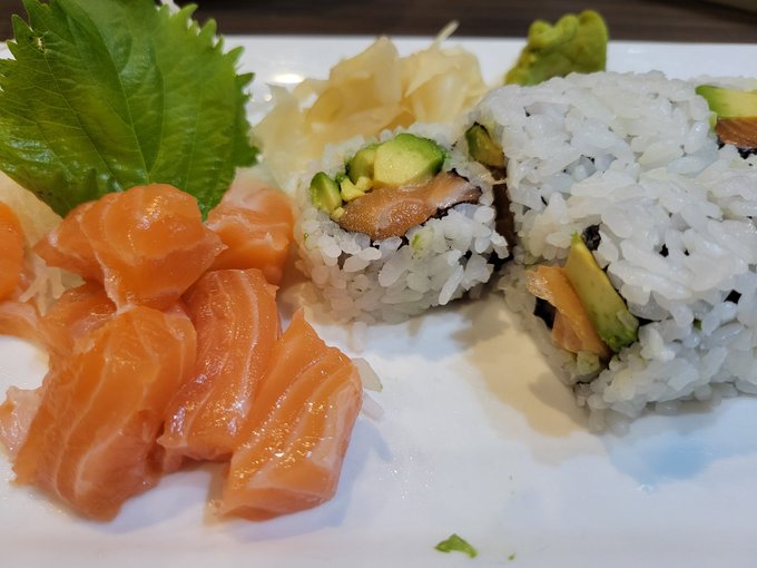 This was my 1st meal today. Please support my salmon addiction. It's good for me and my skin, it keeps