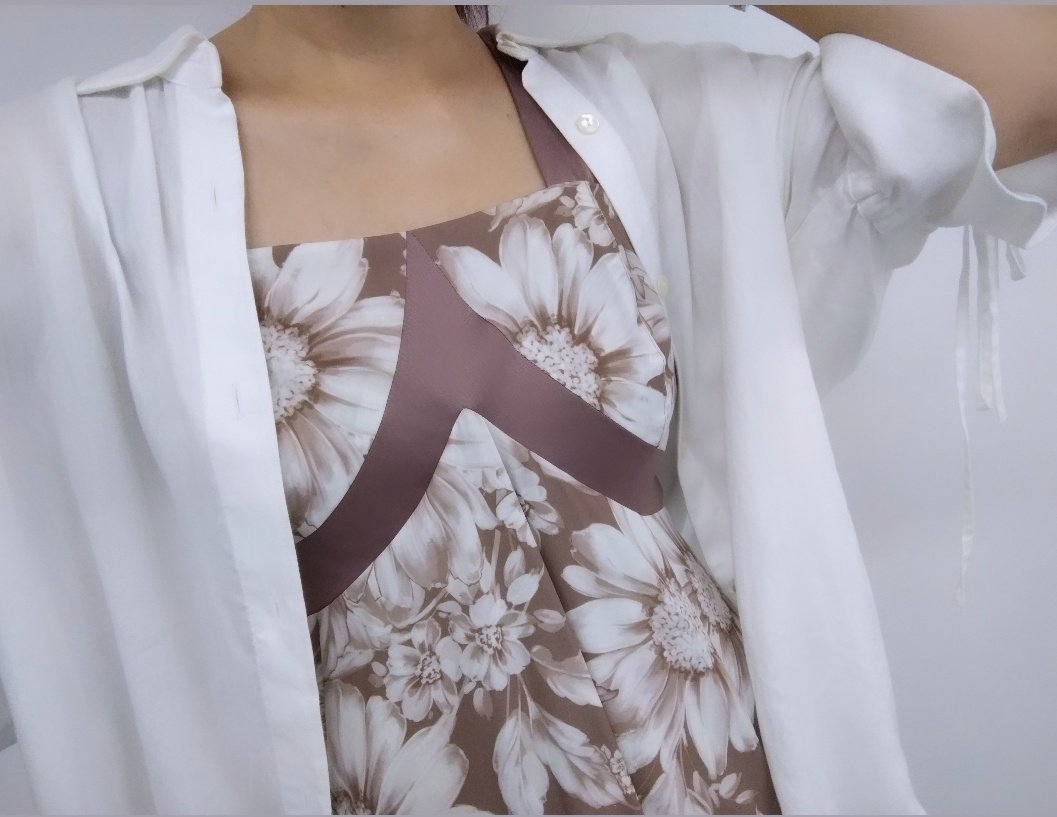 Mallorca Back Ribbon Floral Dress