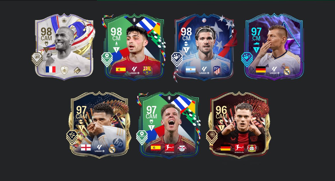 karz6928's tweet photo. @RobosFUT I have a midfield problem, help https://t.co/0rdtf0XnUC
