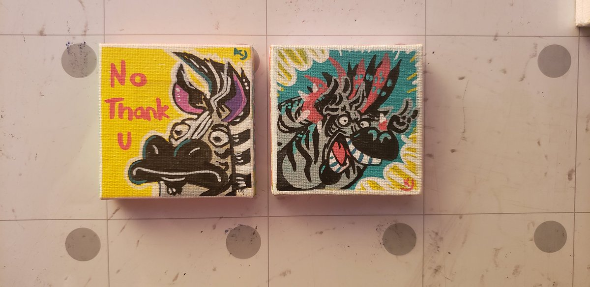 OlsieKJ's tweet image. Canvas magnets and #sharpie creative markers...my new favorite thing #zebra #zebras