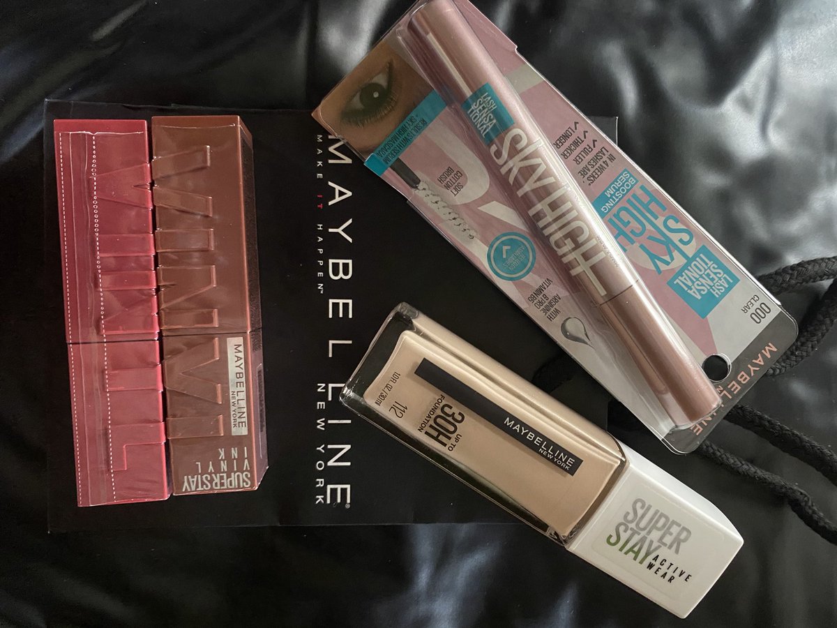 Kylitofrvr's tweet photo. @MaybellinePH @kyle_echarri Thank u agad maybelline ❤️❤️❤️ Sana mapili! 🙏🏻 

#MaybellinePH #VinylxKyle #KyleEcharri https://t.co/yVxwsypz0K