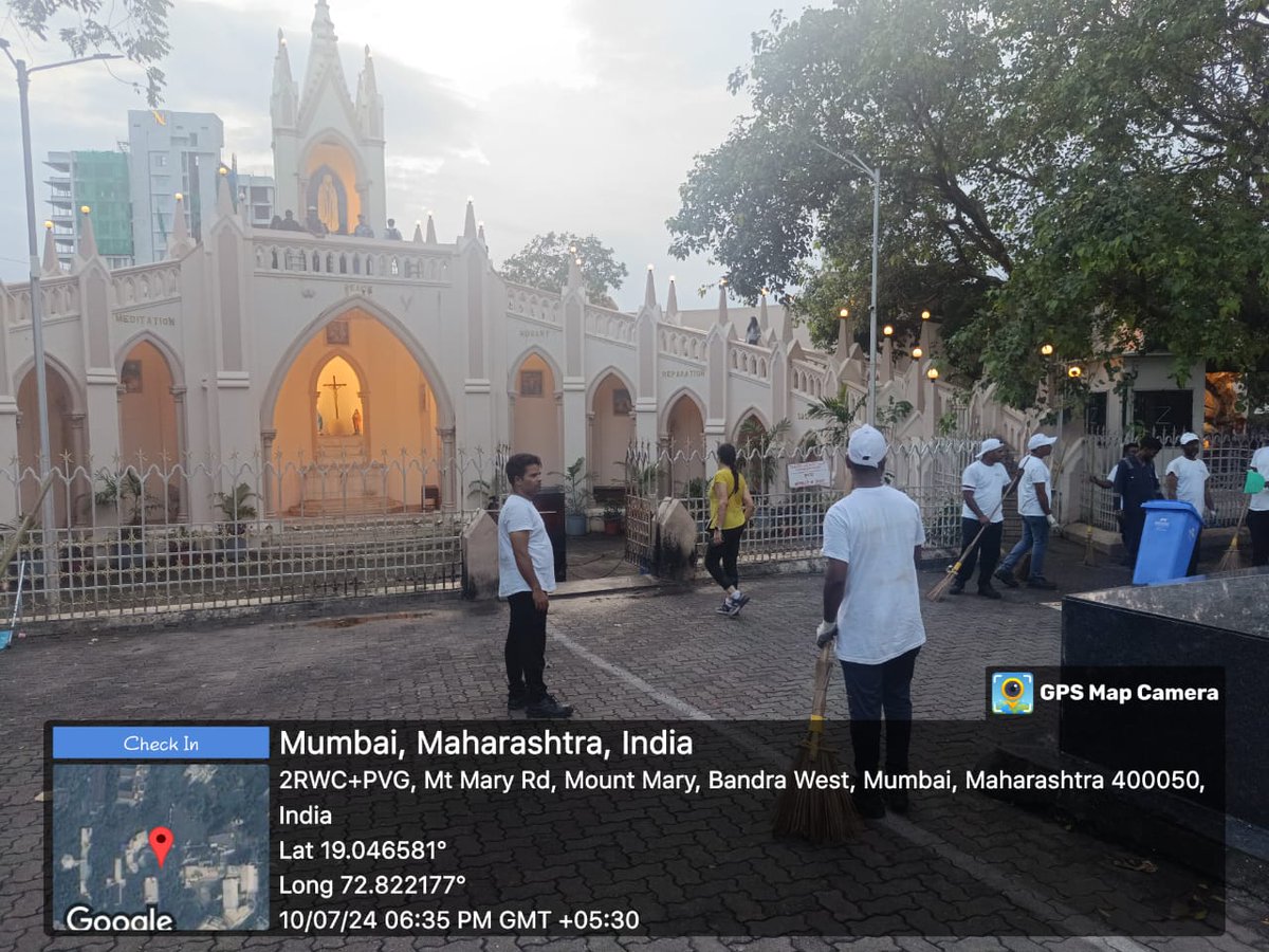 SlcMaharashtra's tweet photo. As part of Swachhata Pakhwada 2024, SLC Maharashtra has conducted Walkathon, Awareness Talk, Hygiene Kit Distribution &amp; Cleanliness Drive at Bandra Chapel #bpcl #swachhatapakhwada #swachhatapakhwada2024 https://t.co/K2RaaFLzLo