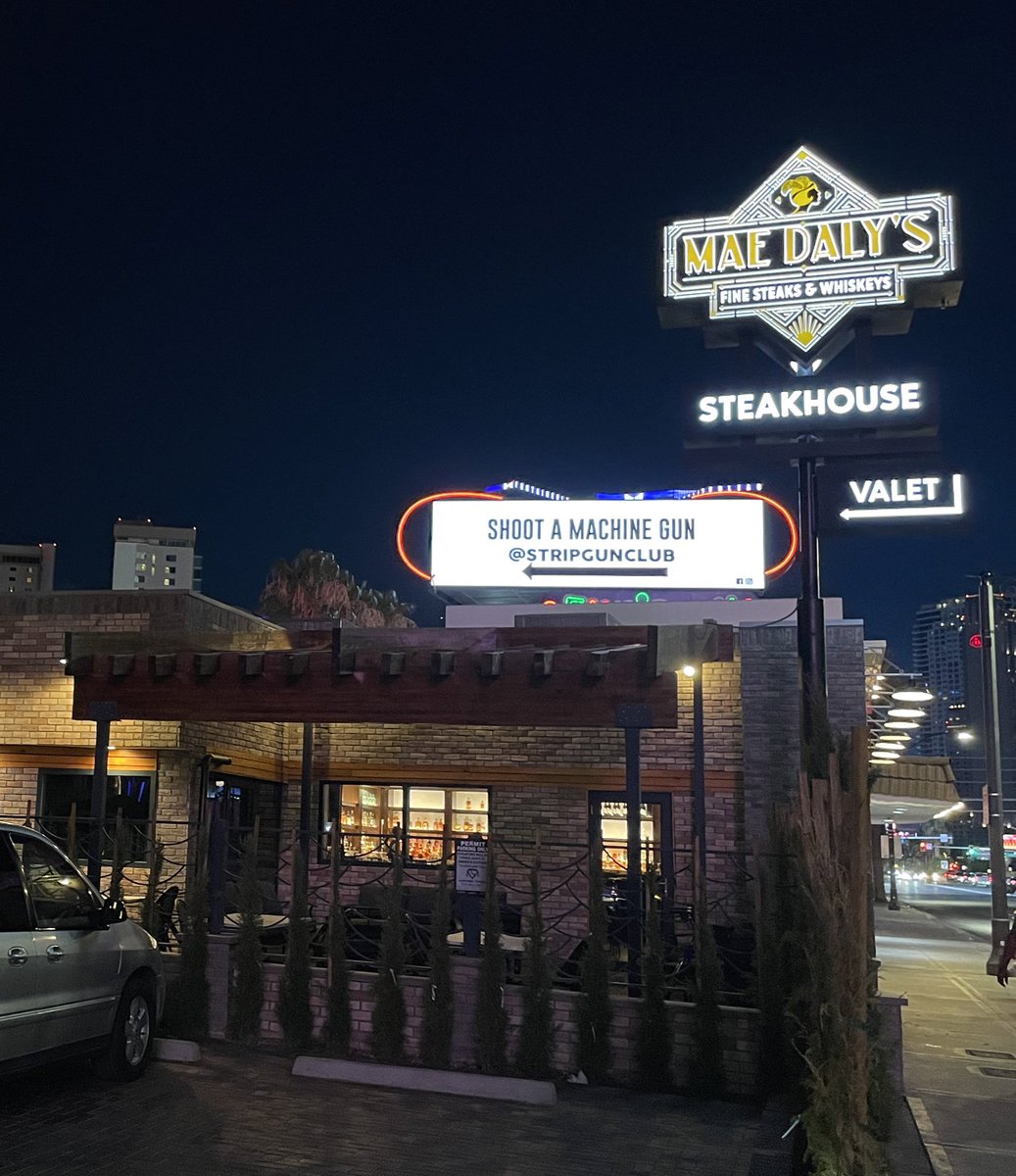 eatinglasvegas's tweet photo. Two meals today in #DTLV: one surprisingly bad at  #MiBarrio (menu needs serious work - see first pic) 🙄— the other: a portent of porterhouse perfection, soon to be a pinnacle of prime. #MaeDalys 🥩😋🍷
@ashtheattorney @EatTalkRepeat 
#openings https://t.co/DyXT8cgDnc