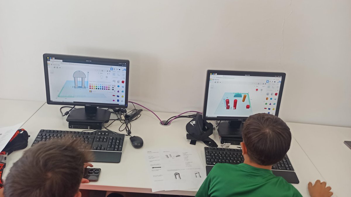 PuntoVuelaAlbaM's tweet photo. #Impresion3D con Tinkercad, ya saben diseñar la próxima semana imprimimos.
#puntosvuela #guadalinfo #AlbanchezDeMagina #Jaen https://t.co/R1ZhZ534wo
