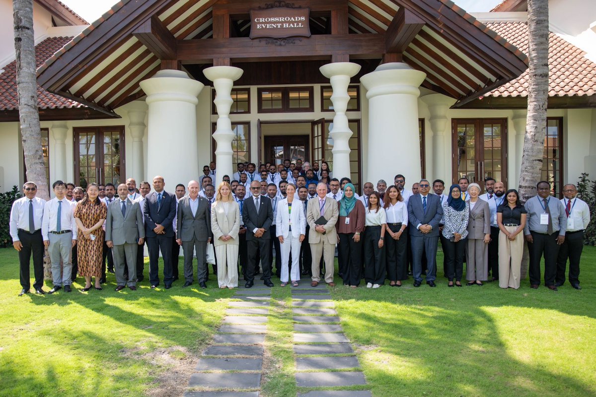 UK in Maldives 🇬🇧🇲🇻 tweet media