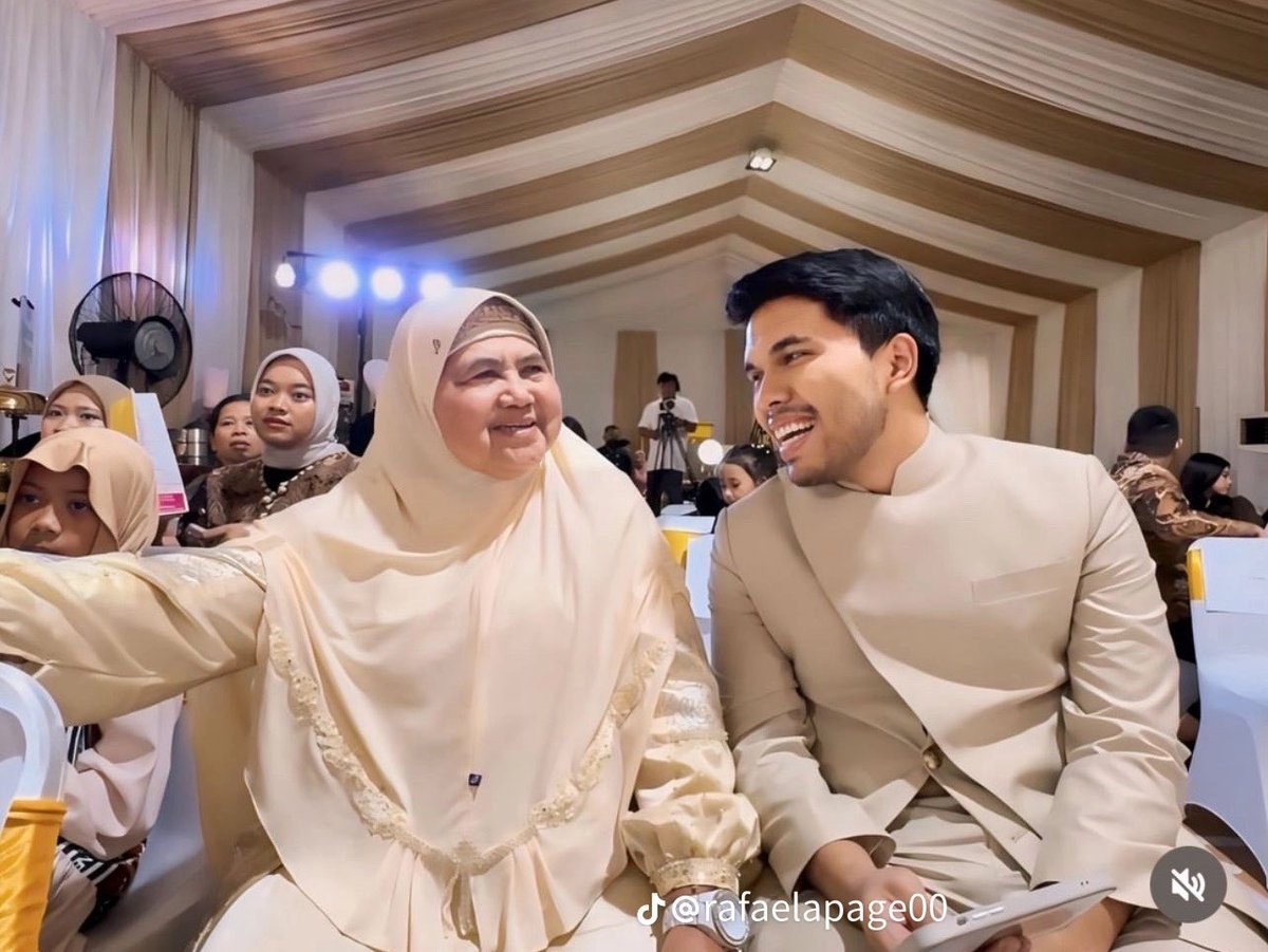 sebelum di ulti mending cari aman dulu 😭🤣