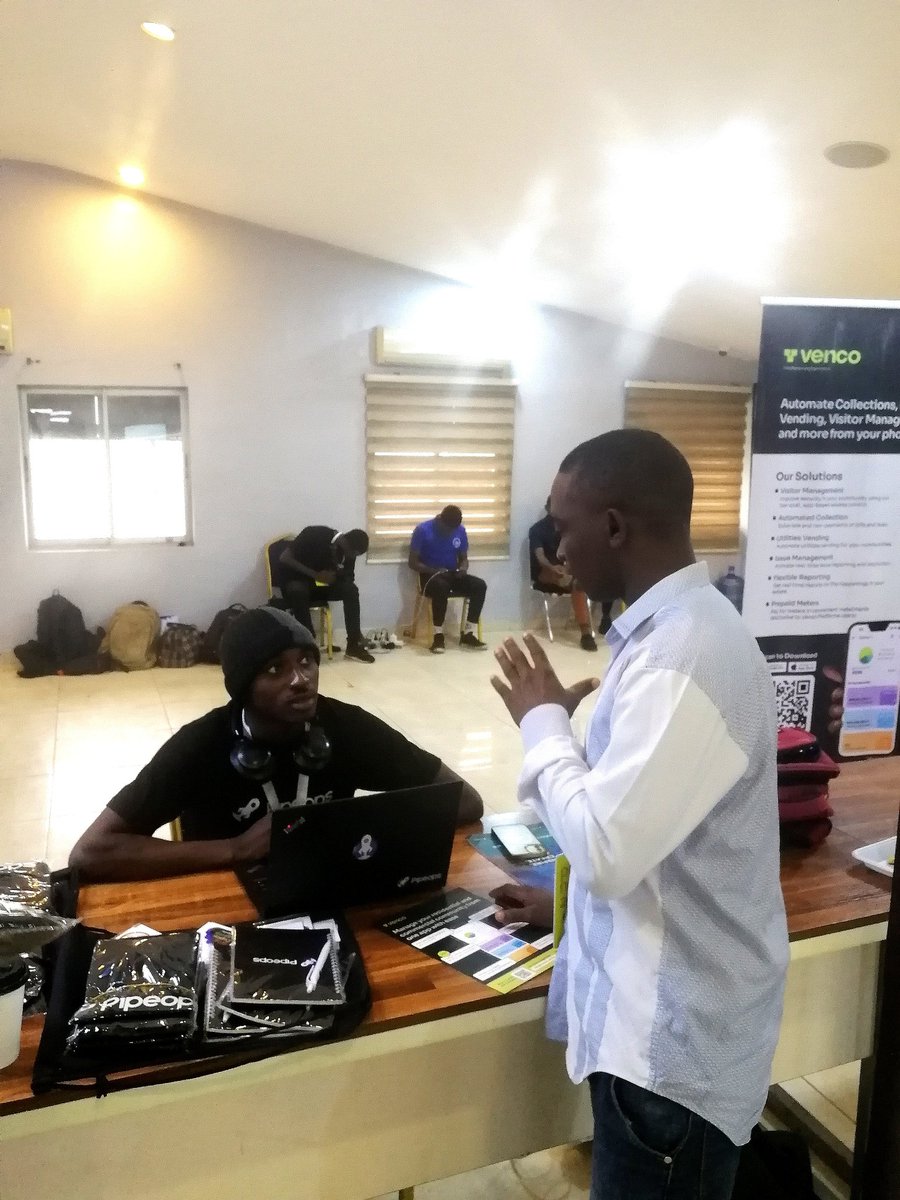 Ubajoseph_u's tweet image. @pipeopshq  #pyconnigeria #pyconng2024 at pipeops stand. Automate your deployment  with #pipeops
