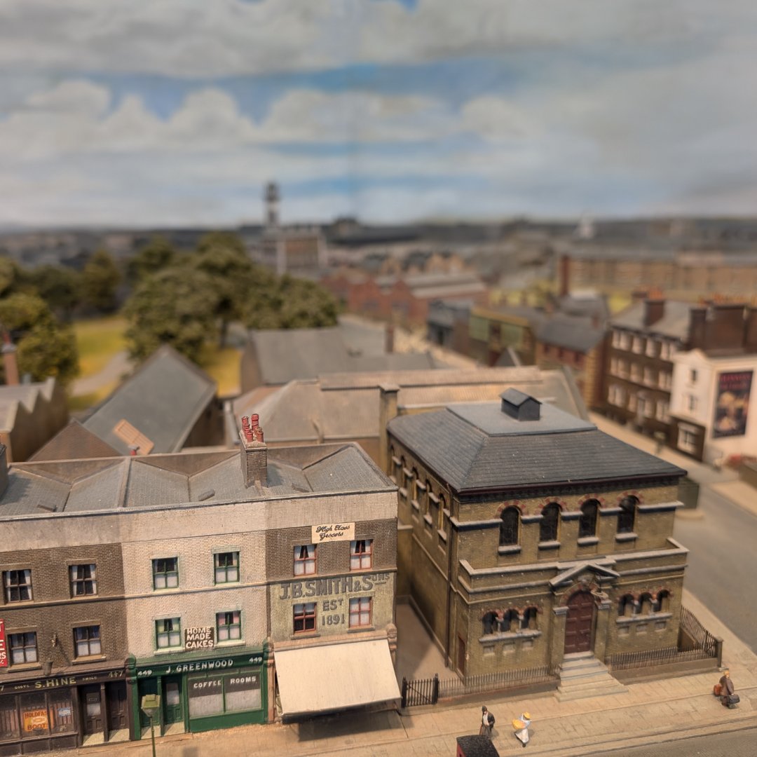 railstuff's tweet image. Spotted at Railex Buxton, does anyone know which well known model railway layout this picture is of?

#ModelRailway #ScaleModelling #ModelScenery