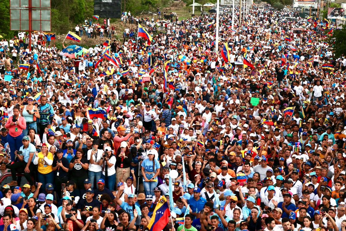 El Oriente también hará historia este 28 de julio.

Ese día el abrazo de los venezolanos alcanzará al mundo entero.

Nuestro voto será la llave de la libertad #VamosAGanar