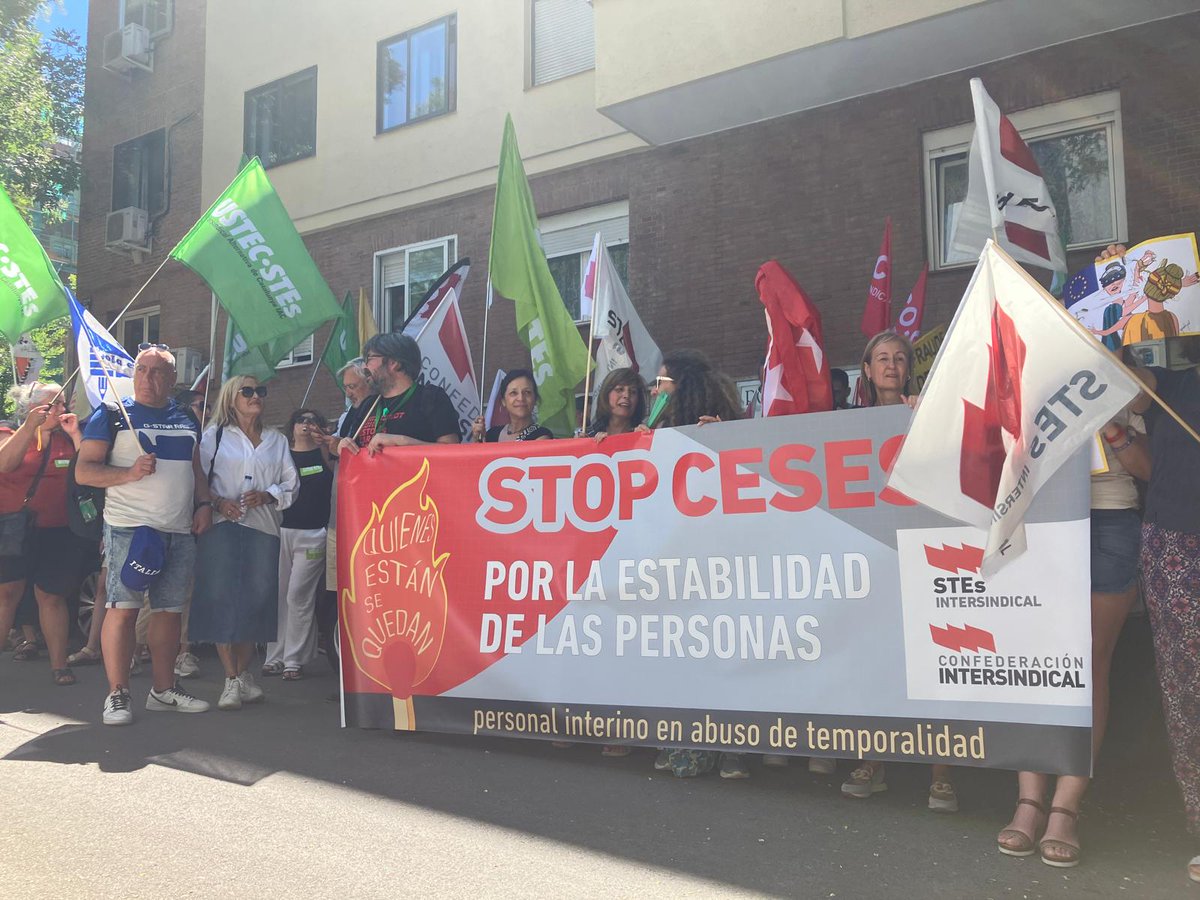 ConfeIntersindi's tweet image. Estamos en Madrid exigiendo aplicación directiva 1999/70/CE
👉Estabilidad en empleo
🫸Stop ceses y readmisión cesados
👉Justicia ya
👉Quienes estamos nos quedamos
☝️Somos personas, no somos plazas
@STESIntersindic @SindicatoStepa @IntersindicalV @InterSindiAnd @SindicatoSTECyL