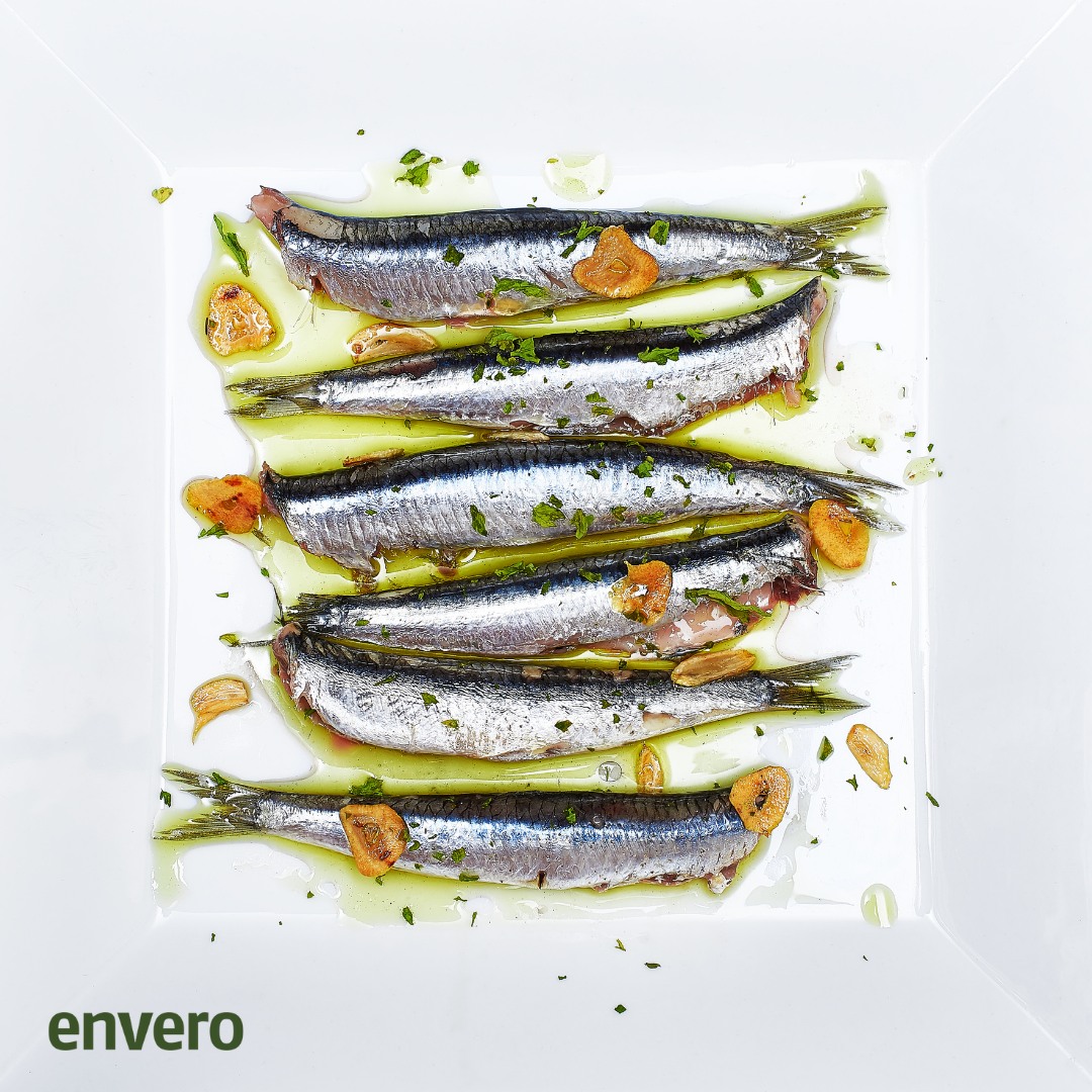 Cuando se trata de cocinar, algunos ingredientes tienen la capacidad de realzar notablemente el resultado de nuestros platos. El Aceite de Oliva Virgen Extra y el pescado son un ejemplo perfecto de esta sinergia en la cocina👌🌿🐟

envero.es/producto/enver…

#envero #monovarietales