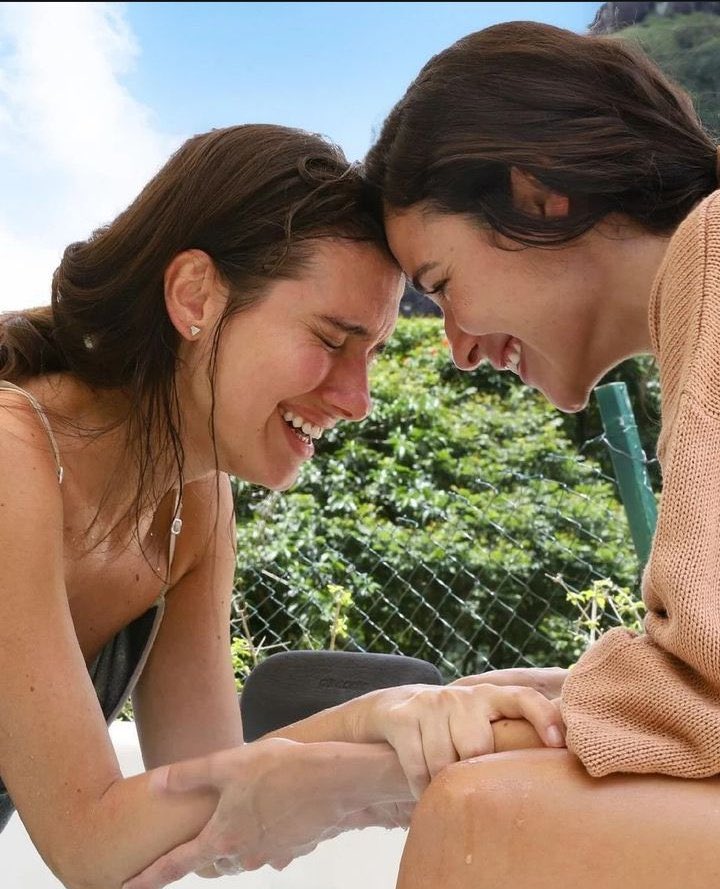 Fernand48566631's tweet image. Quinta feira hoje é dia de VaLu!
Lindas demais Atrizes Priscila Reis 
Priscila Buiar #BuiaReis #valu #stupidwife ♥️🌻