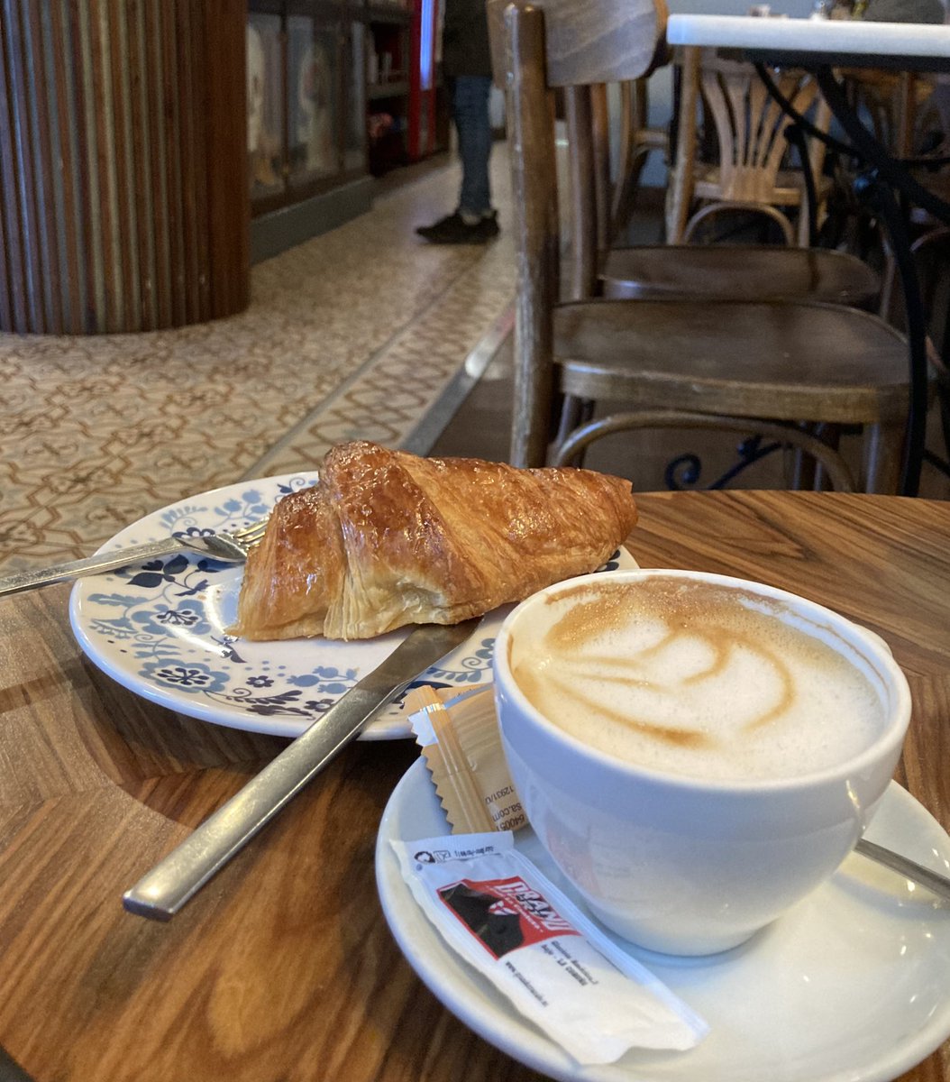 Such a lovely place #LaCantera, to start the morning within a croissant that is so freshly baked it’s still warm, and coffee with beans from Costa Rica today. C:4 F:3 A:4
