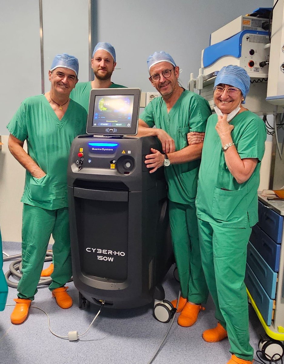quanta_system's tweet photo. Doctors from all over the world keep wanting to experience our #QuantaMagnetoTechnology 🧲
This time from Belgium straight to Cottolengo Hospital in 🇮🇹 Thanks to Dr. @scoffonecesare &amp; Dr. @CraccoCecilia for their unstoppable support #HoLEP #stones #BeQuanta https://t.co/fWZWbdjLgZ