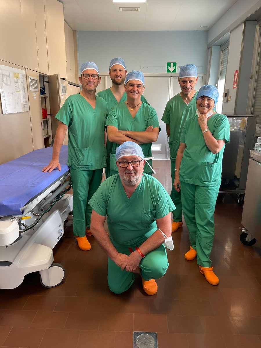 quanta_system's tweet photo. Doctors from all over the world keep wanting to experience our #QuantaMagnetoTechnology 🧲
This time from Belgium straight to Cottolengo Hospital in 🇮🇹 Thanks to Dr. @scoffonecesare &amp; Dr. @CraccoCecilia for their unstoppable support #HoLEP #stones #BeQuanta https://t.co/fWZWbdjLgZ