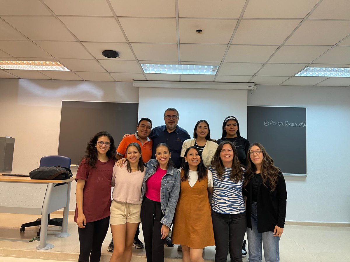 PedroRodriguezW's tweet photo. Con toda la ilusión volvemos a explorar “The Road to the White House” en el curso “Comunicación política y campañas electorales” C14 de la Escuela Complutense de Verano #ECV24 – https://t.co/yjXEkYSdlA – @UCMccinf @fundacionucm #EscuelaDeVeranoUCM @PedroRodriguezW https://t.co/NrO4WZKpGz