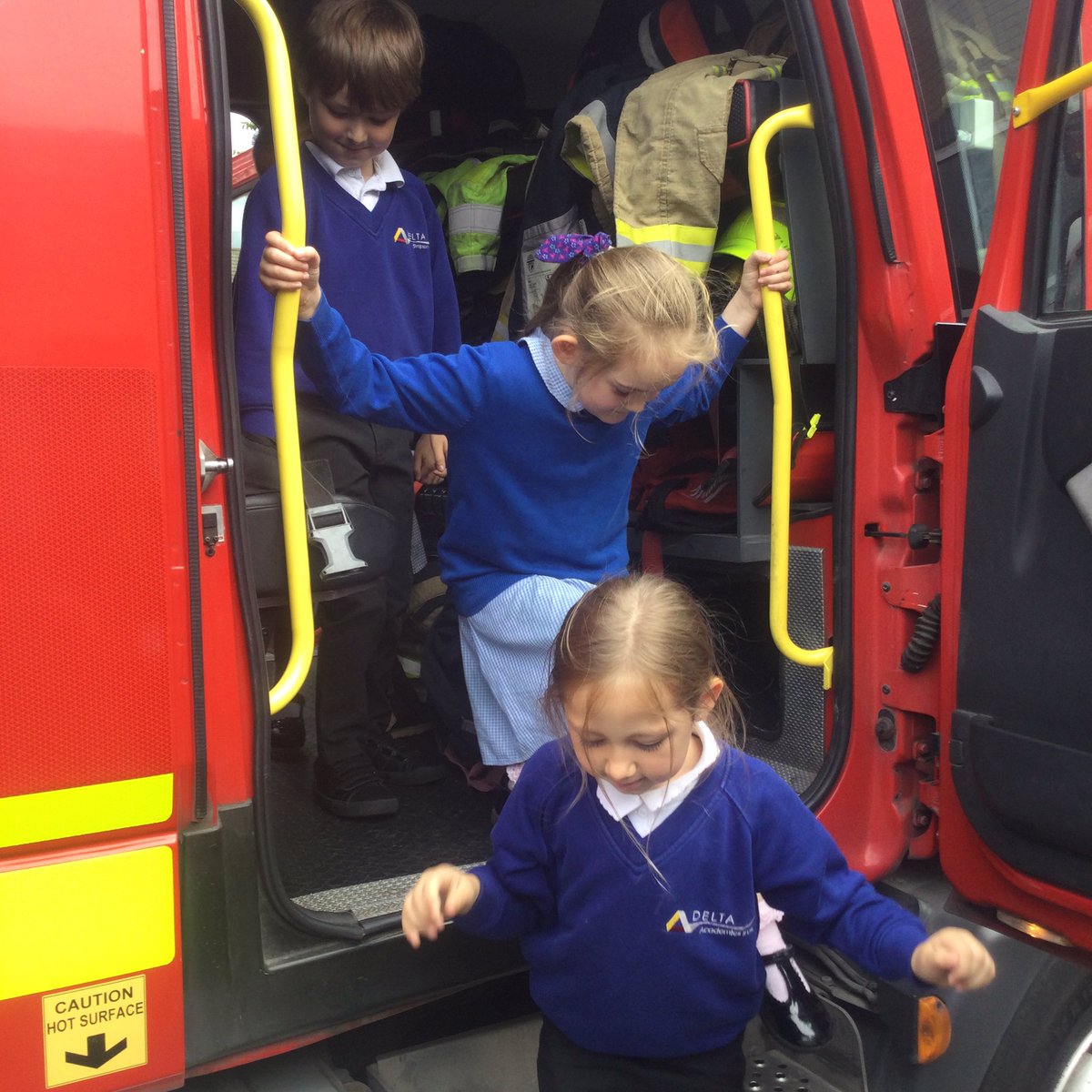 Year 1 Simpson’s Lane tweet media