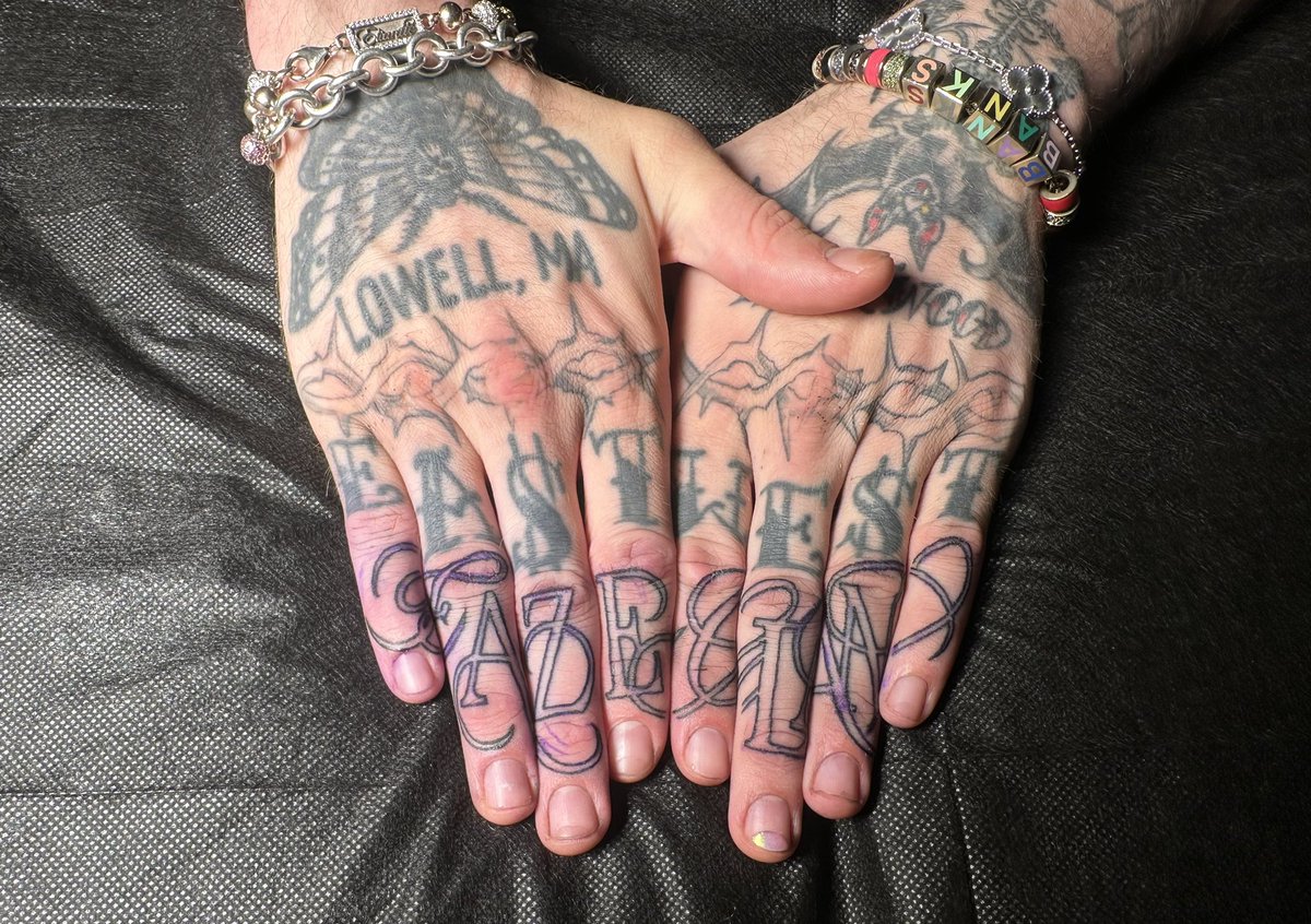 Banks's tweet photo. Shits been forever, just had to remind them https://t.co/7DPM3QZVNc