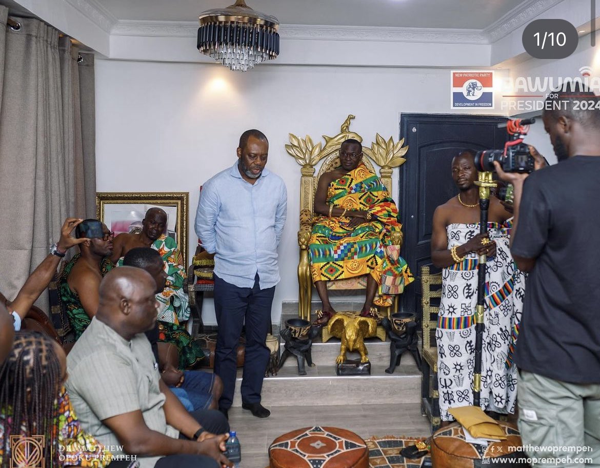 MatthewOPrempeh's tweet photo. The engagements in the Western region continued as I paid courtesy calls on the paramount Chief of the Upper Dixcove traditional area, Obrempong Hema Dekyi XIV, Omanhene of Gwira traditional area, Awulae Angamatu-Gyan II as well as the Omanhene of Essikado, Nana Kobina Nketsia V

The Dr. Mahamudu Bawumia @mbawumia campaign remains committed in our quest at deepening the inclusivity of traditional authority in national development. 

It is Possible! 

#PerfectPair4Ghana 
#BawumiaNAPO2024 
#ItIsPossible