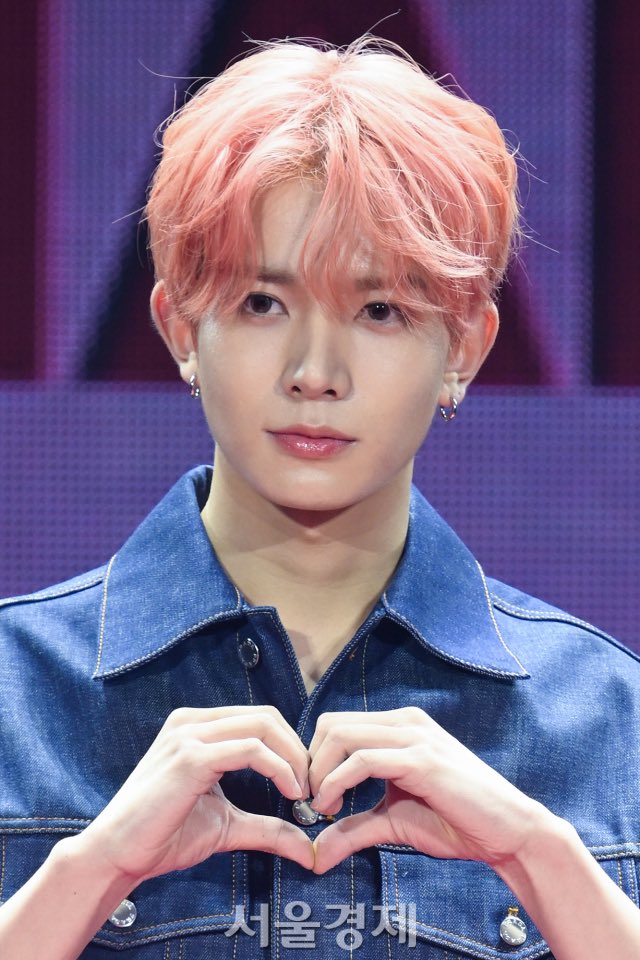 [ROMANCE : UNTOLD MEDIA SHOWCASE]

#HEESEUNG - Media Showcase

#희승 #ENHYPEN #엔하이픈 <a href="/ENHYPEN_members/">ENHYPEN</a> <a href="/ENHYPEN/">ENHYPEN OFFICIAL</a>