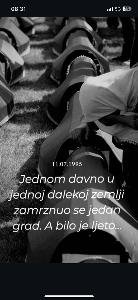 _bsk1's tweet photo. En ce jour-là, en 1995, les forces serbes sont entrées dans la zone de sécurité de l'ONU de Srebrenica. Ils ont tués plus de 8732 innocents à cause de leur identité religieuse et ethnique.
Ce sont des choses qu'on ne doit pas oublié !
#neverforgetsrebrenica https://t.co/NfixmZy6eX