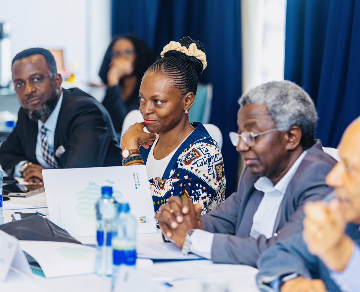 UONGOZI's tweet photo. New product alert! 🚨

Yesterday, we gathered governance and development experts to brainstorm ideas for a new @UONGOZI executive education programme. We cannot wait to see it come to life!

#ComingSoon #Leadership4SDGs https://t.co/H1t9ejHwns