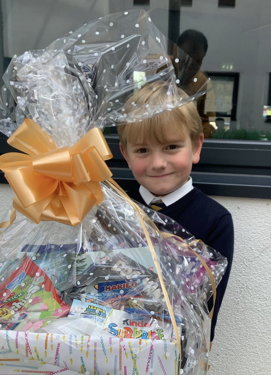 Congratulations to these children for raising money so the school can purchase new books! Well done! <a href="/CroxtethC/">CroxtethCPS</a>