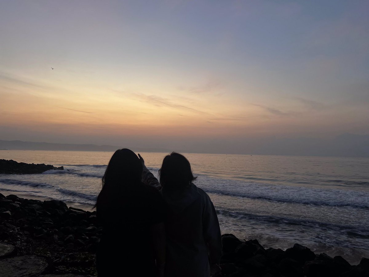 endlesslypages's tweet image. yesterday’s sunrise ☀️