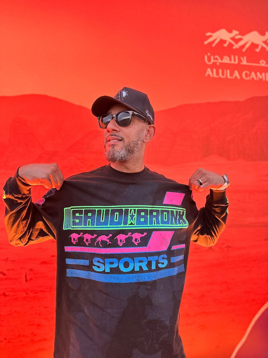 SaudiBronx's tweet photo. Thank you @nytimes for spending some time with #SAUDIBRONX at #AlUlaCamelCup to see how we're changing camel racing! We’re just getting started 🌍🐪 

🔗 READ article: https://t.co/LyrkYJ3OEp

👕 SHOP https://t.co/FJuoTIgPLL https://t.co/lznlmCDpeq