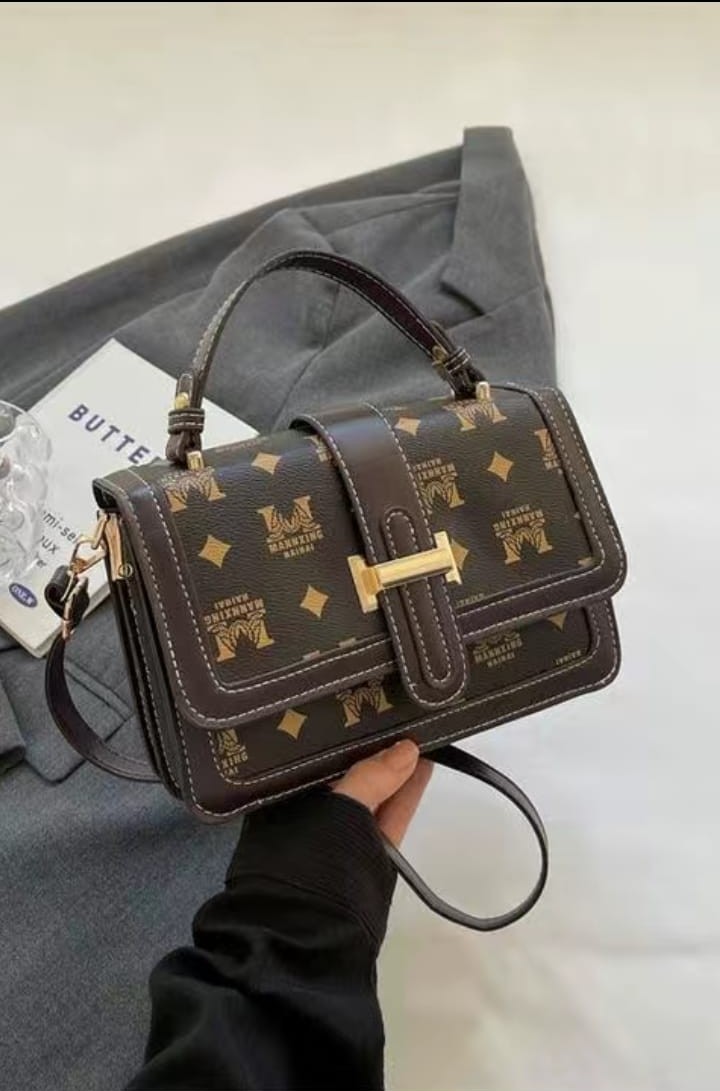 classixfashions's tweet photo. Sling Bags
At Kshs 2000
Call/WhatsApp at 0737467538
#OccupyCBDTuesday , Bishop Allan Kiuna, Maandamano, #AnitaMustResign , Anguka Nayo, #classixfashions https://t.co/M2s5IzqTK5