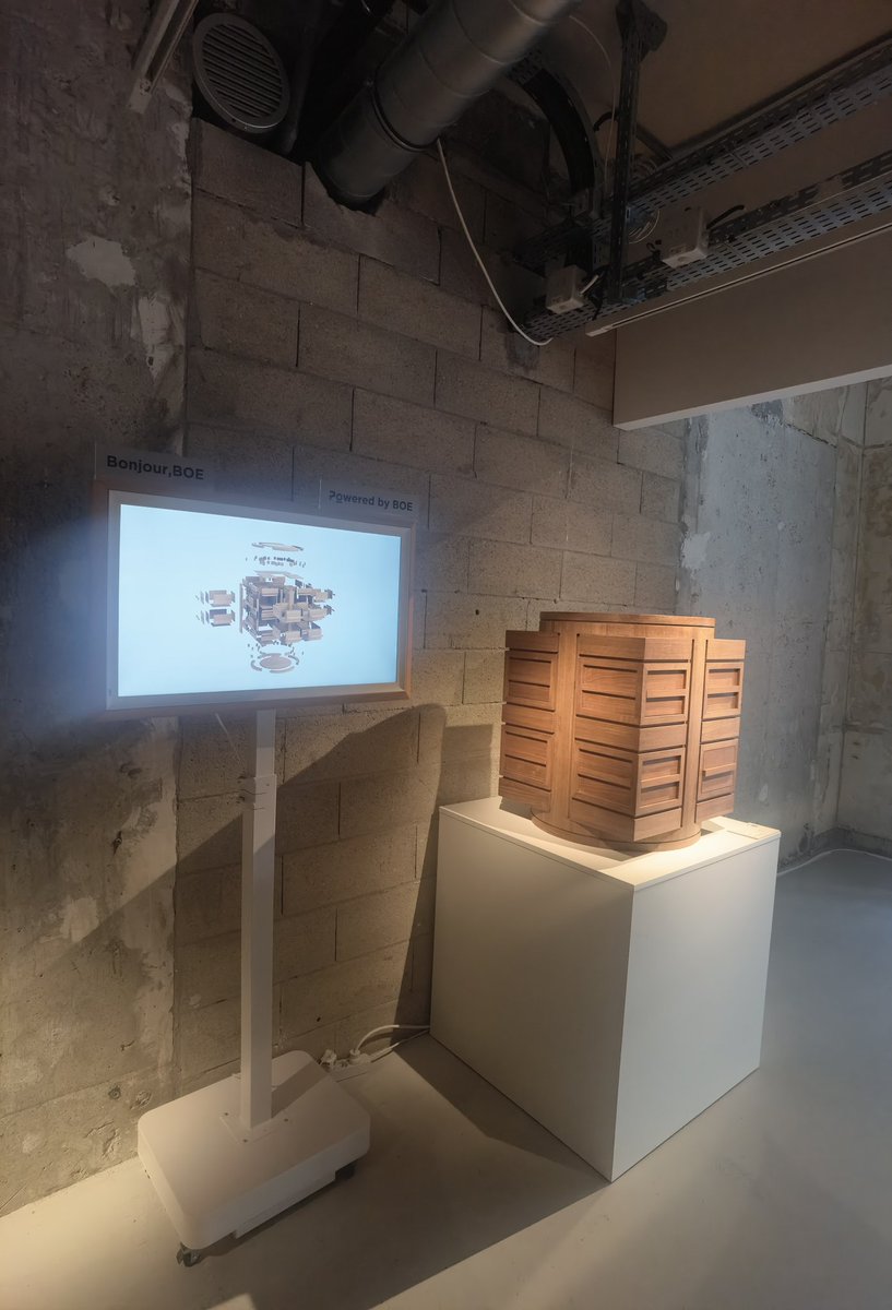 BOEMLED's tweet image. 🎊 BOE MLED at &quot;EXPOSITION REVIVING CRAFT METIERS D&apos;ART ET DESIGN CONTEMPORAIN DE LA CHINE&quot; in Paris! 🎉

🗓️ July 5-19, 2024
📍 Fashion Gallery, Musée des Arts Décoratifs, France

 Don’t miss this cultural highlight! 
#BOEMLED #ParisExhibition #CulturalHeritage #ModernTechnology