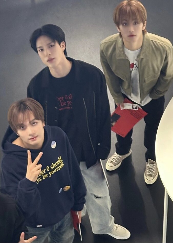 he looks so handsome 😭