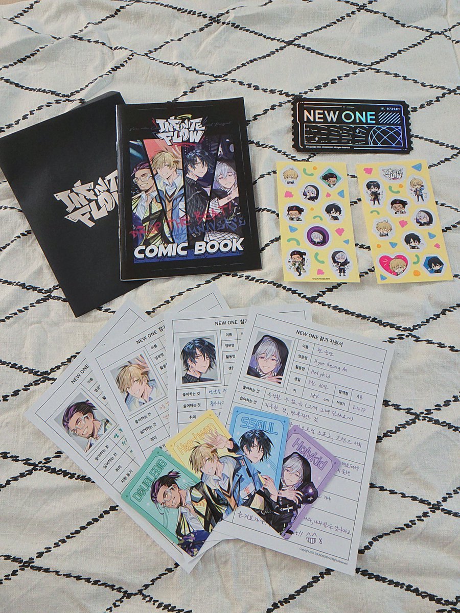 cherishburgundy's tweet image. 위 게시물은 인피닛플로우에 과몰입한 자의 트윗입니다..🤭
남성호르몬은 넣어둬! 성장호르몬 어필하는 힙합배틀이 대세다!😎🤘🏻 캐릭터에 맞는 패션, 소품 그리고 성격을 잘 보여주는 각자의 말버릇이 담긴 대사 등 인물별 개성이 뚜렷하고 서사가 다양해서 다음 이야기가 궁금해지구요~#인피닛플로우2