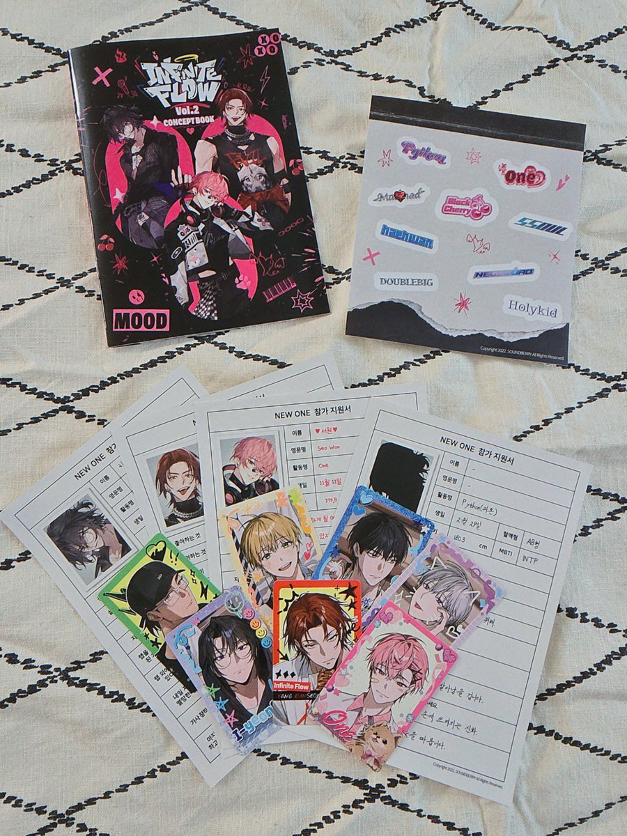 cherishburgundy's tweet image. 위 게시물은 인피닛플로우에 과몰입한 자의 트윗입니다..🤭
남성호르몬은 넣어둬! 성장호르몬 어필하는 힙합배틀이 대세다!😎🤘🏻 캐릭터에 맞는 패션, 소품 그리고 성격을 잘 보여주는 각자의 말버릇이 담긴 대사 등 인물별 개성이 뚜렷하고 서사가 다양해서 다음 이야기가 궁금해지구요~#인피닛플로우2