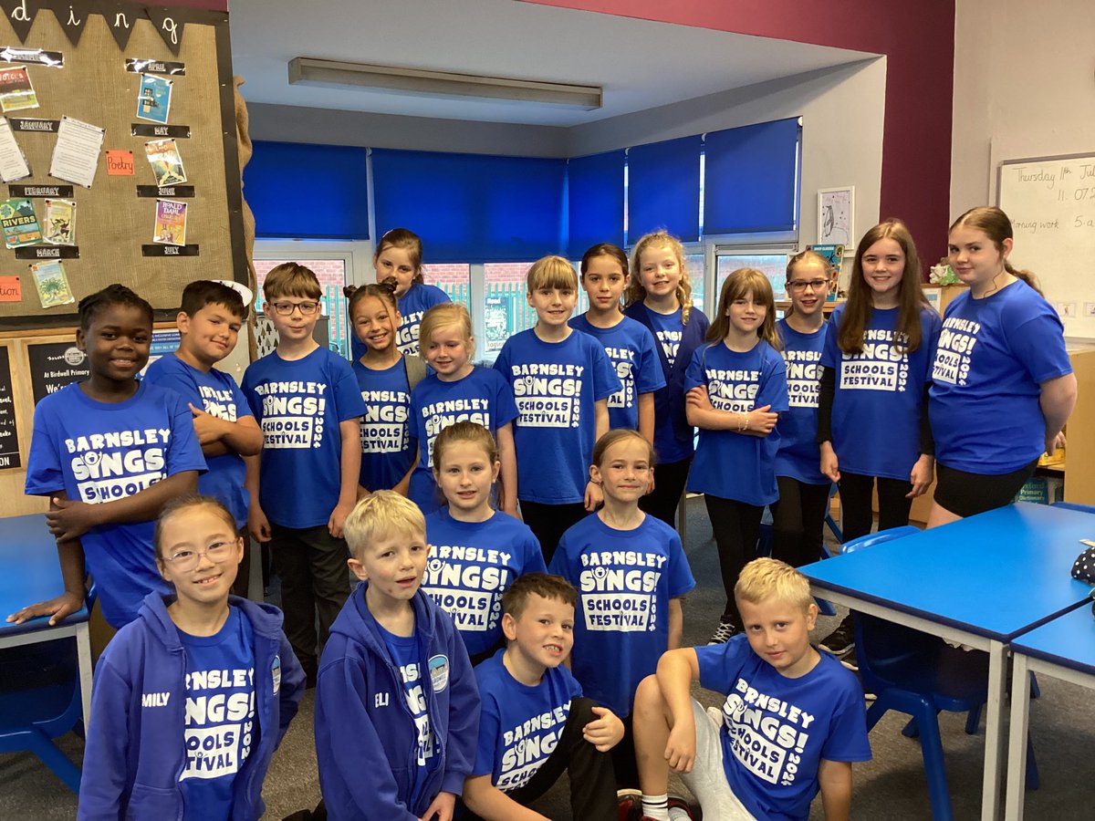 MrsRees7's tweet photo. Quick photo of the Singers before we set off! @PrimaryBirdwell https://t.co/wa92PSTM95