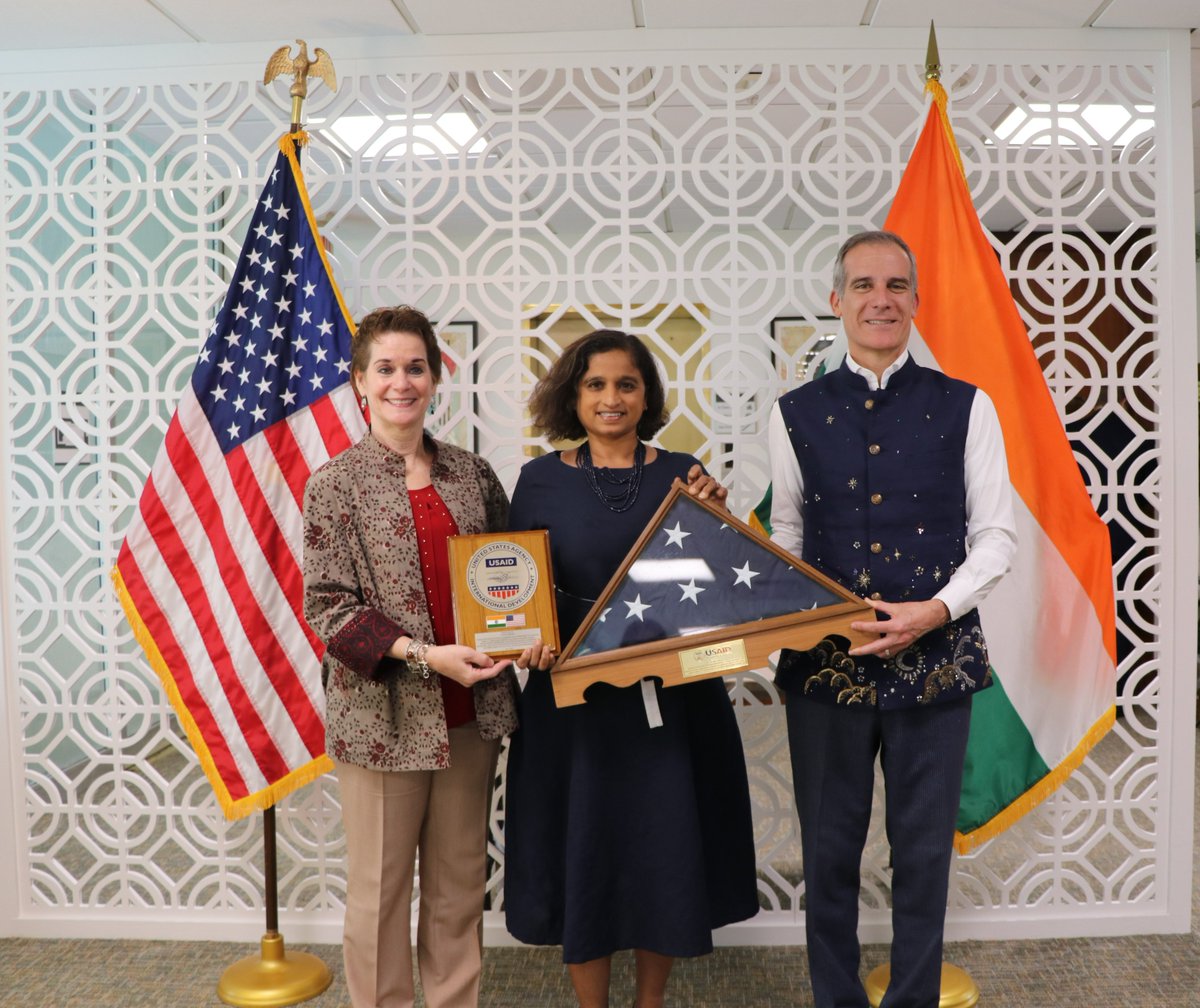 Veena Reddy (@usaidindiamd) on Twitter photo Honored to receive a flag that flew over the <a href="/USAndIndia/">U.S. Embassy India</a> Embassy recognizing my time as @USAID_india Mission Director. It's been a privilege to serve and work alongside an incredible team and inspiring leaders. Thank you <a href="/USAmbIndia/">U.S. Ambassador to India</a> and DCM Lacina. #Grateful Honored to receive a flag that flew over the <a href="/USAndIndia/">U.S. Embassy India</a> Embassy recognizing my time as @USAID_india Mission Director. It's been a privilege to serve and work alongside an incredible team and inspiring leaders. Thank you <a href="/USAmbIndia/">U.S. Ambassador to India</a> and DCM Lacina. #Grateful