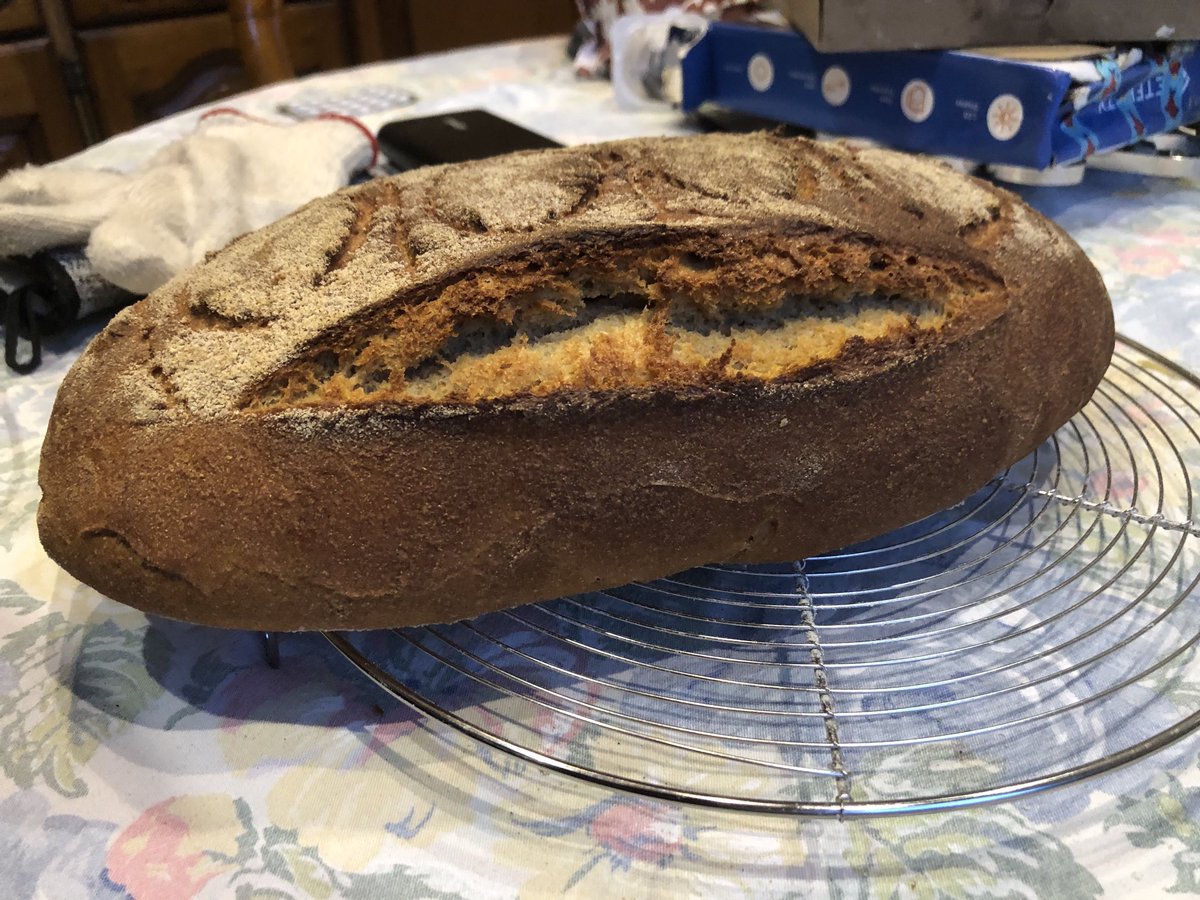 curvedway's tweet photo. #Sourdough loaf (Stiff starter)
100% #Khorasan - #Kamut flour from #Cucugnan https://t.co/52B9RRxTyL