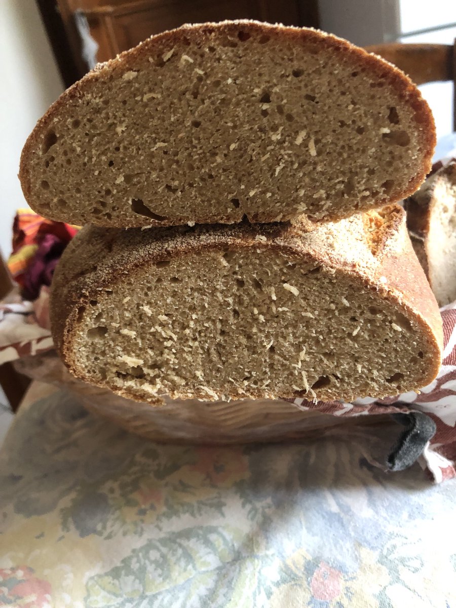 curvedway's tweet photo. #Sourdough loaf (Stiff starter)
100% #Khorasan - #Kamut flour from #Cucugnan https://t.co/52B9RRxTyL