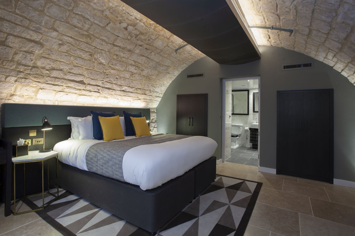 TheCMSGroup's tweet image. It&apos;s been two years since @hotelindigobath&apos;s new vault rooms opened!

We love how these rooms turned out, and to work on a building with such rich heritage set in a beautiful Georgian terrace made the experience even more unique.

#architects #architecture #batharchitecture