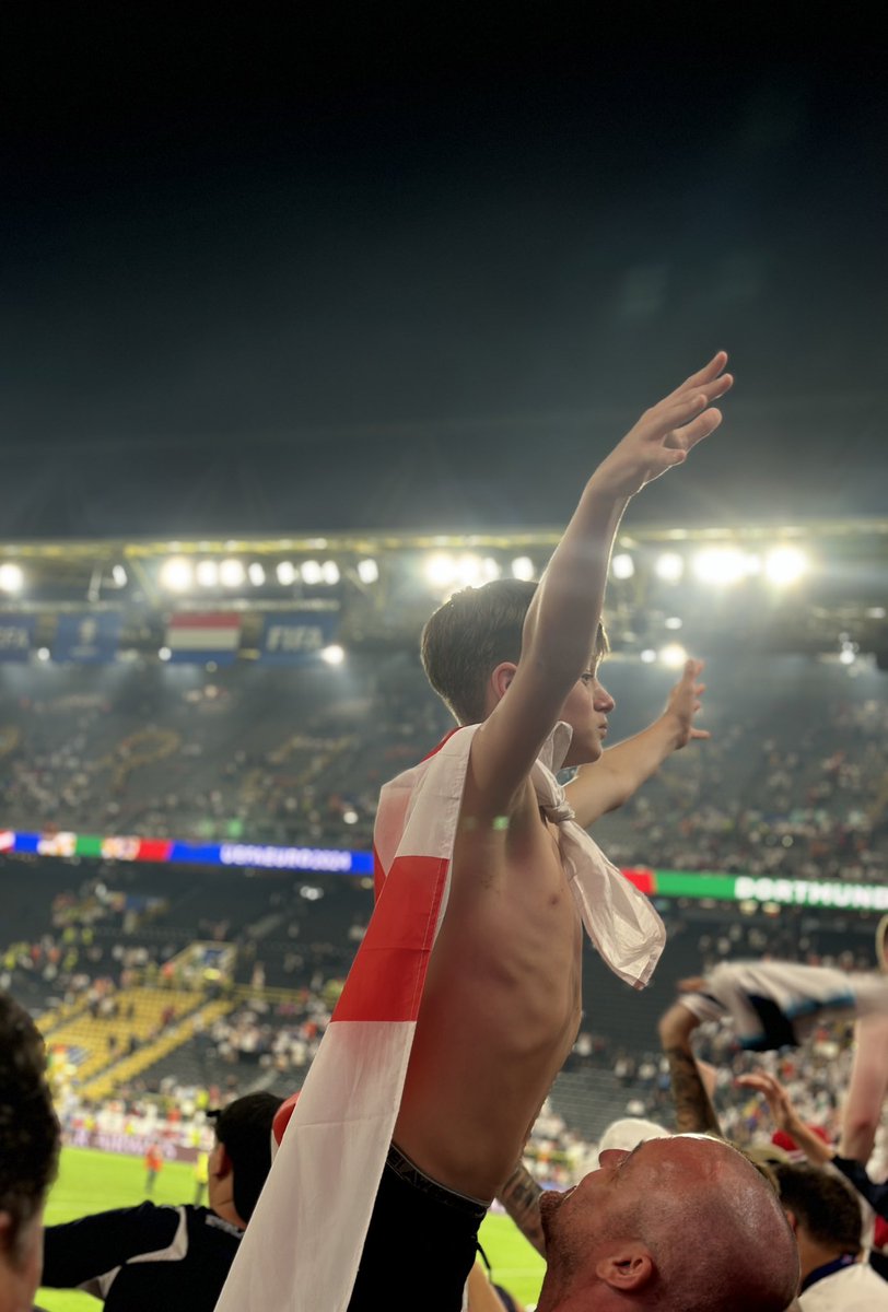 Thea Paraskevaides tweet media