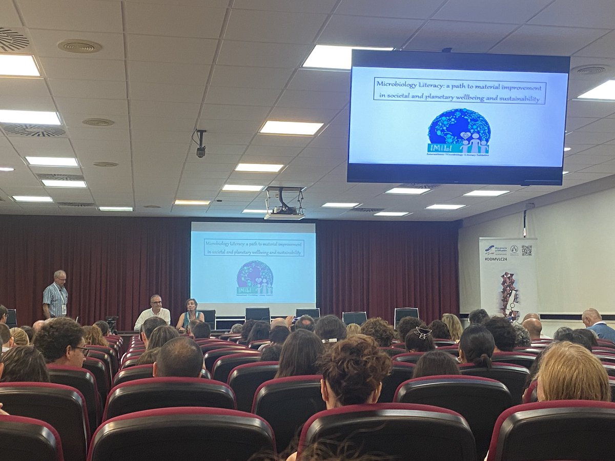 Jéssica Gil Serna (@jessigserna) on Twitter photo ¡¡Comienza la reunión <a href="/ddmvlc24/">VI Reunión DDM Valencia</a> por todo lo alto!! La sala llena para escuchar hablar de la preciosa “International Microbiology Literacy Iniciative” de la mano de <a href="/KennethTimmis/">Kenneth Timmis</a> 🦠👏🏻🔬😊 ¡¡Comienza la reunión <a href="/ddmvlc24/">VI Reunión DDM Valencia</a> por todo lo alto!! La sala llena para escuchar hablar de la preciosa “International Microbiology Literacy Iniciative” de la mano de <a href="/KennethTimmis/">Kenneth Timmis</a> 🦠👏🏻🔬😊