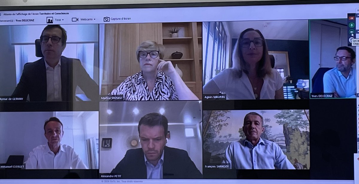 PLaveix's tweet photo. Un webinaire qui interpelle sur le #vieillissement et le #logement avec des experts et des #notaires. En 2050 1 Français sur 4 aura plus de 65 ans. Tous les partenaires travaillent pour améliorer les conditions de vie chez soit, en maîtrisant les coûts et les financements. https://t.co/bVMyPdy4Pc