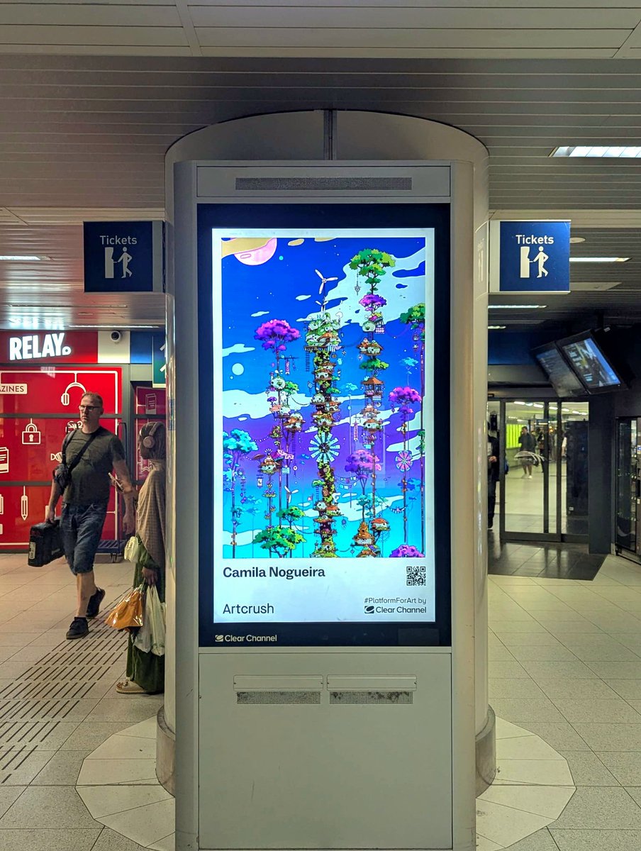 Feels good to have my art all around Belgium 💙
Brick by brick, we go around the world 🌍

Thank you <a href="/Arthemort/">Arthemort</a> &amp; <a href="/artcrushgallery/">Artcrush Gallery</a> for the curation! And <a href="/dasNeves_vfx/">dasNeves</a> for the pic 🫂