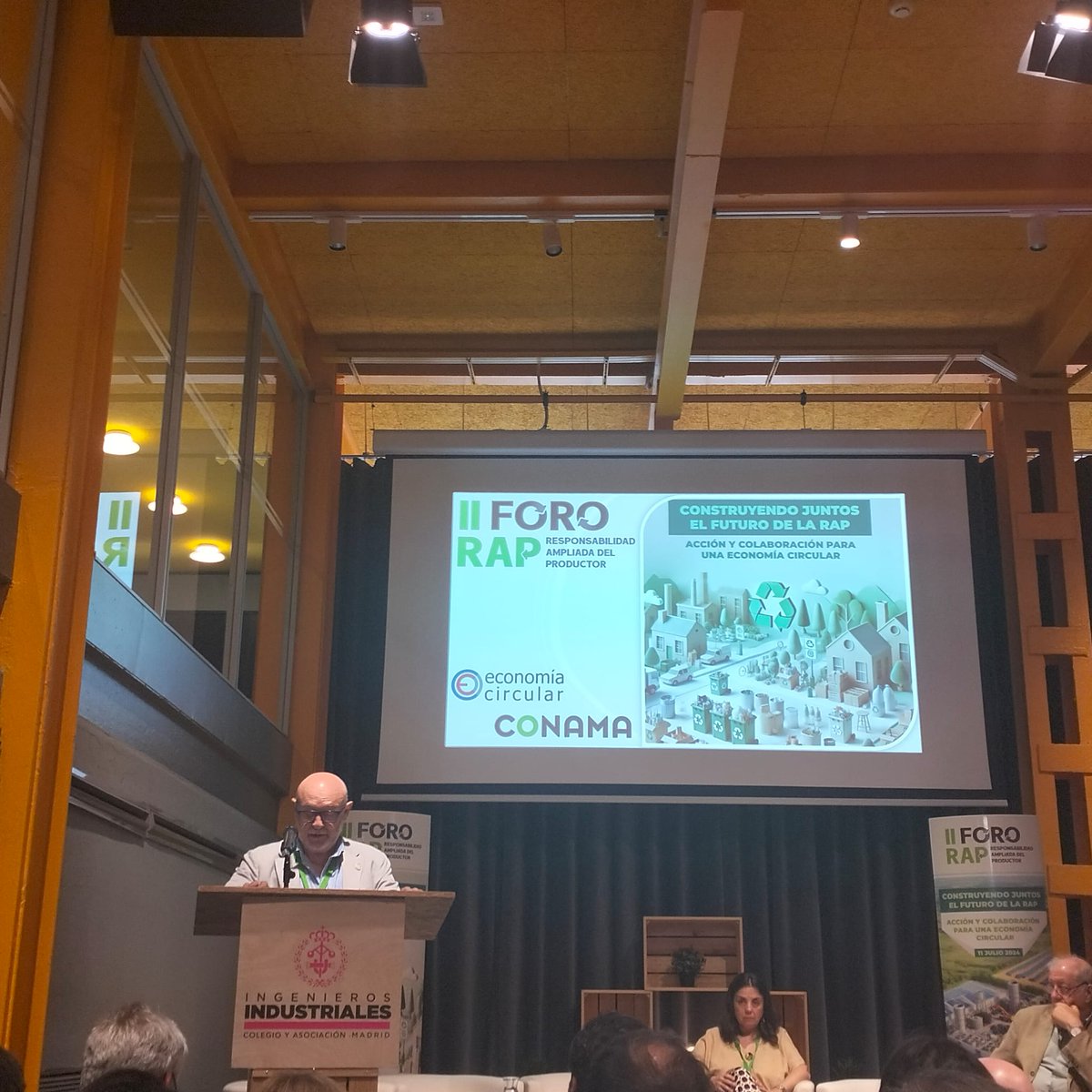 Carton_Circular's tweet image. Ángel Fernández, Presidente @Ec_Circular: &quot;Imprescindible la transparencia de la información de todos los agentes involucrados en la RAP&quot;. &quot;La #EconomíaCircular no es una moda, nos hace pensar en el ciclo completo de los productos&quot;  II #ForoRAP