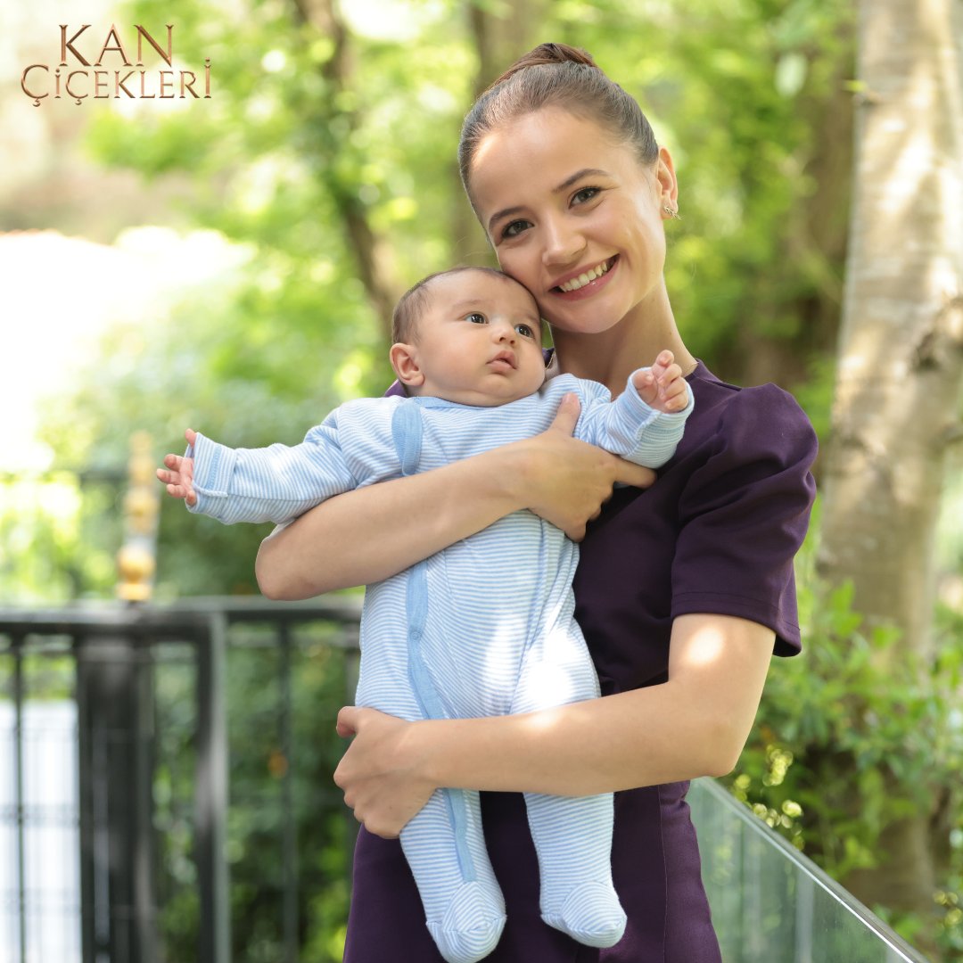 kanciceklerdizi's tweet photo. Anne oğul arasına kimse giremez…
#KanÇiçekleri @kanal7 @globalagency 
@yagmur_yuksel_ https://t.co/uYPiBeXJft