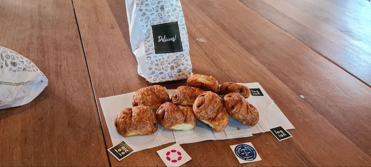 logion_network's tweet image. Take you breakfast 🥐with #Logion at the @PolkadotDecoded
We&apos;ll start soon!